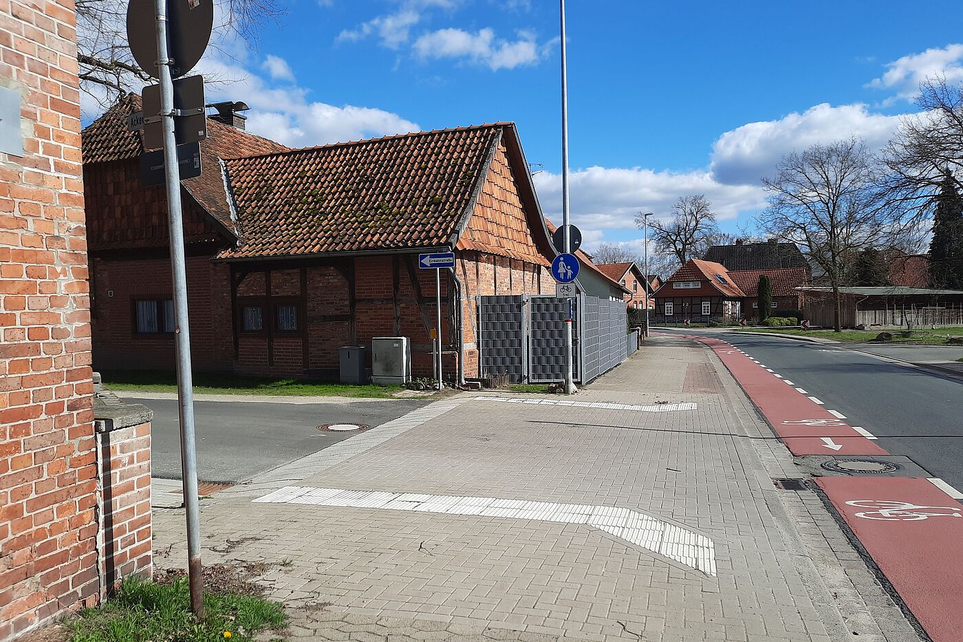 ENG Ackerdamm Einbahnstr West (Einfahrt)