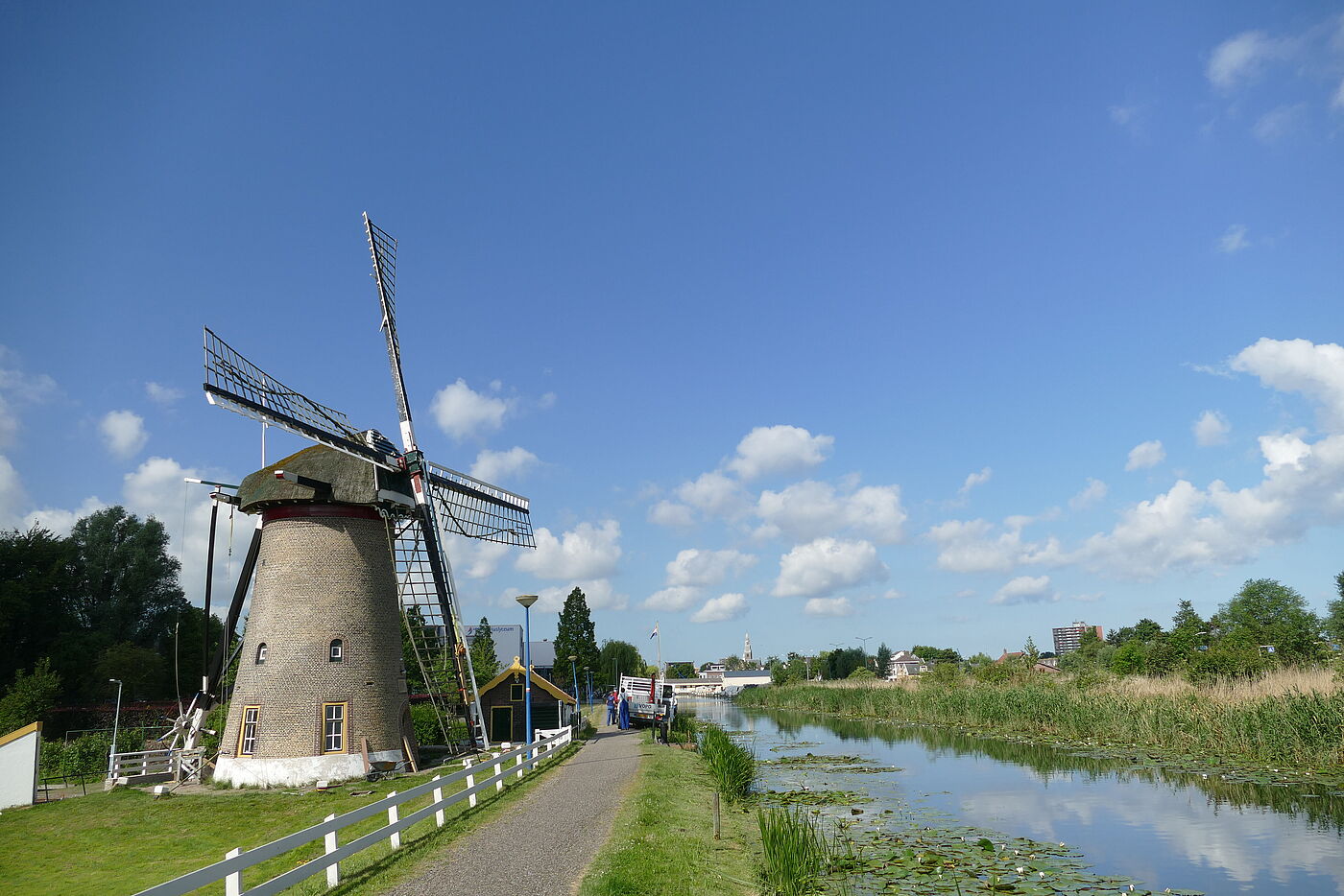 Windmühle am Kanal