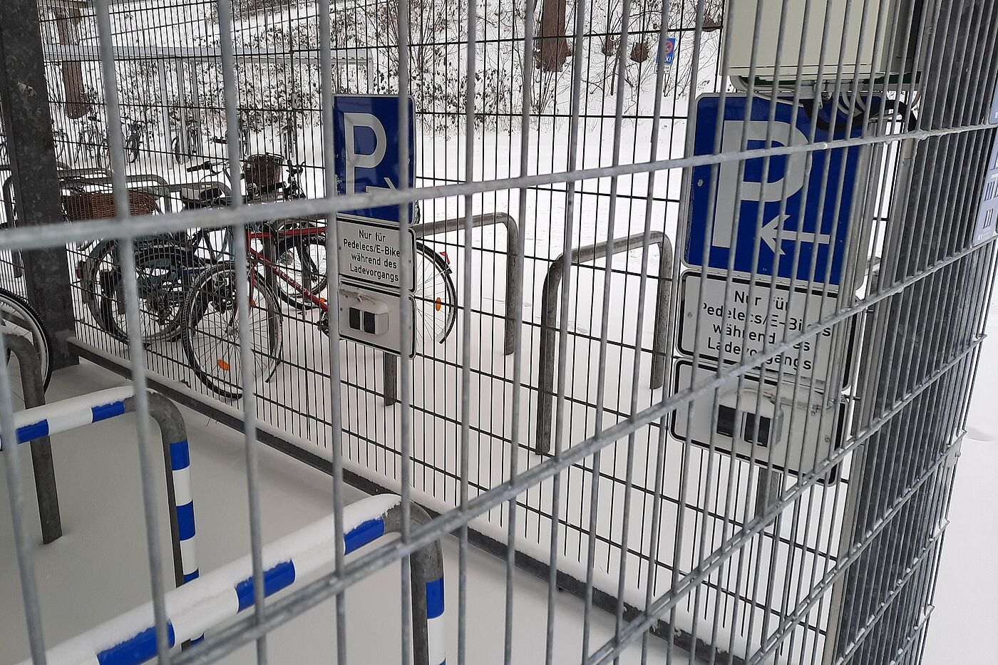GBW Bhf Fahrradbox Ladestation E-Bikes